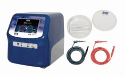 Electrofusion and electroporation system ECM<sup>&reg;</sup> 2001+, Embryo manipulation system