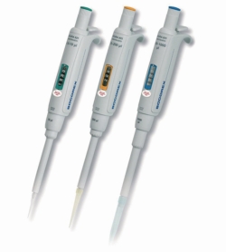 Single channel microliter pipettes Acura<sup>&reg; </sup>manual 825, variable