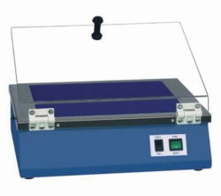Compact UV transilluminators