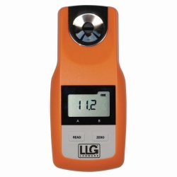 Digital hand-held refractometer LLG-uni<I>REFRACTO</I> 1 and 2