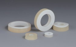 Slika One-sided gaskets for screw caps with aperture